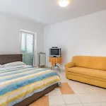 Apartment Beautiful Apartment In Moscenicka Draga *
