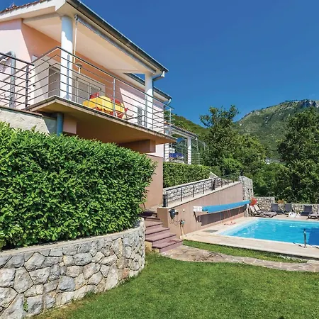 Apartment Beautiful Apartment In Moscenicka Draga